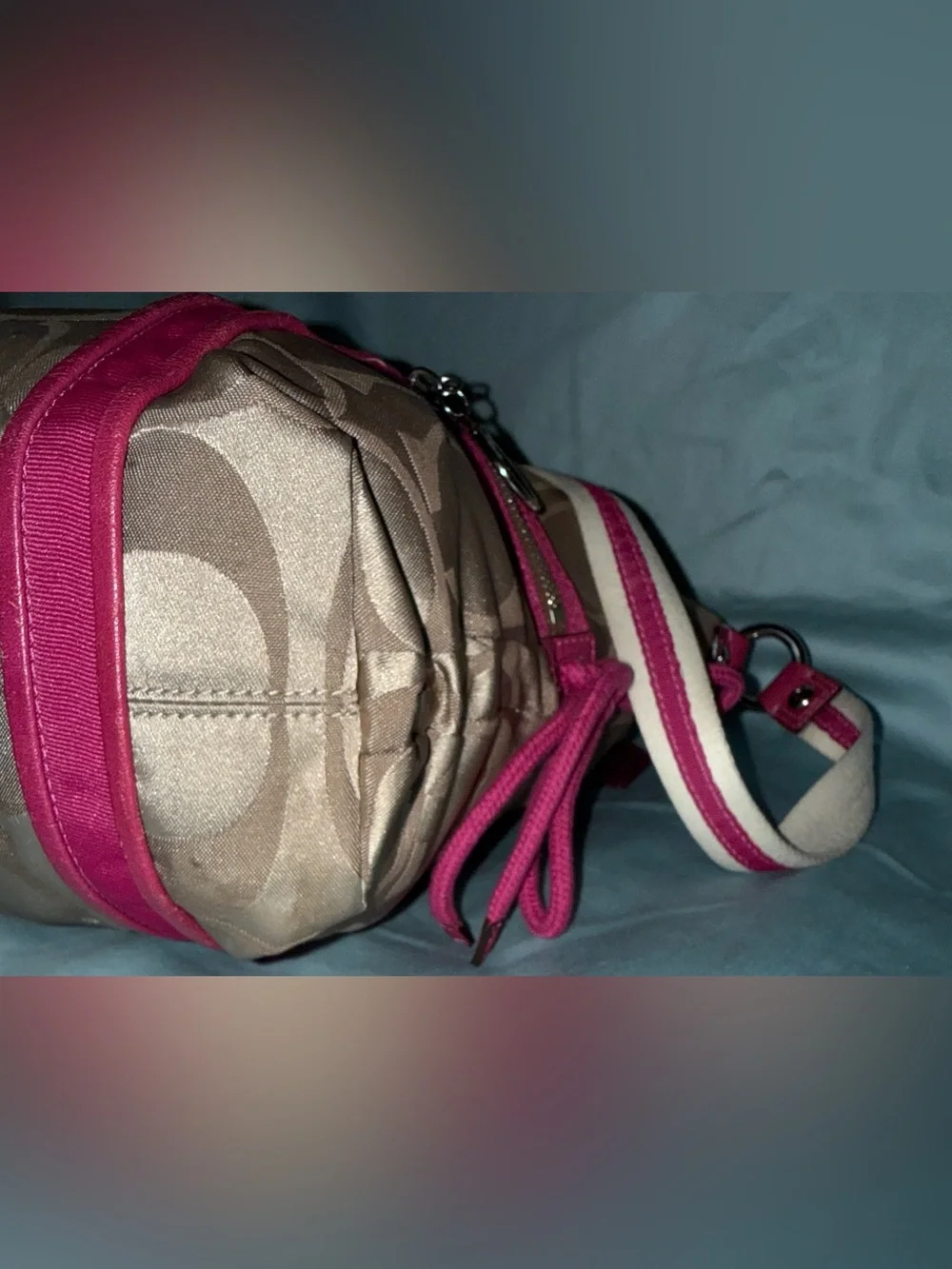 Coach Poppy Signature Spotlight Tote Tote with Fuchsia Trim-13843